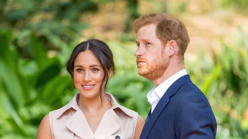 Букингемский дворец отреагировал на заявления принца Гарри и Меган Маркл