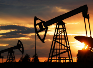 Цена на нефть марки Brent упала ниже $64