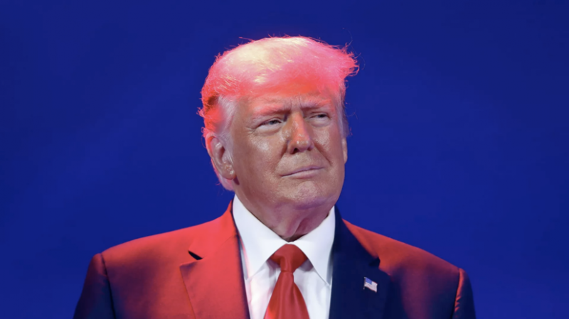 Музей Тюссо в Техасе убрал восковую фигуру Трампа из-за того, что её били