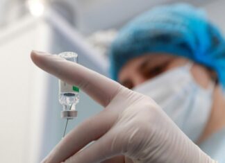 На Украине на прививку от COVID-19 записались более 247 тысяч человек