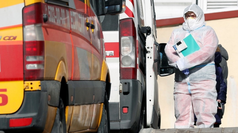 На Украине выявлено более 15,8 тысячи случаев коронавируса за сутки