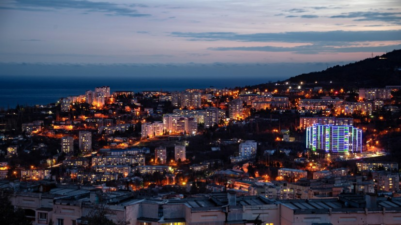 Путин заявил о постоянной и системной работе по развитию Крыма