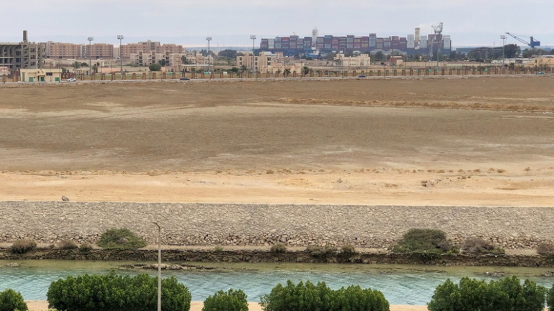 Российские военные корабли прошли Суэцкий канал