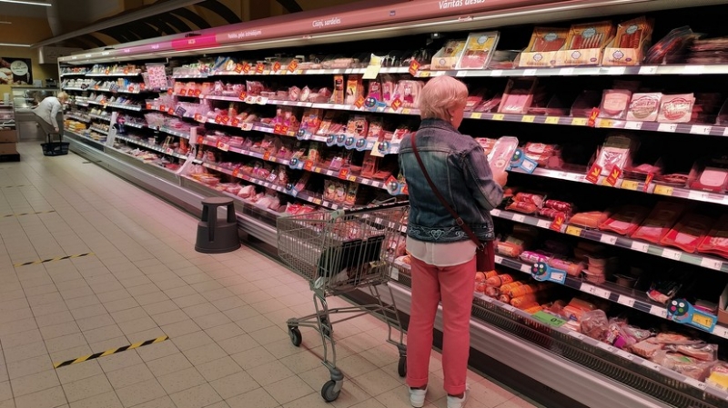 В Госдуме предложили наказывать за фейки о росте цен на продукты