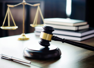 В Госдуме предложили увеличить штраф за оскорбление судей