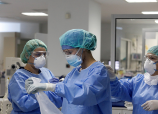 В Греции за сутки выявили более трёх тысяч случаев коронавируса