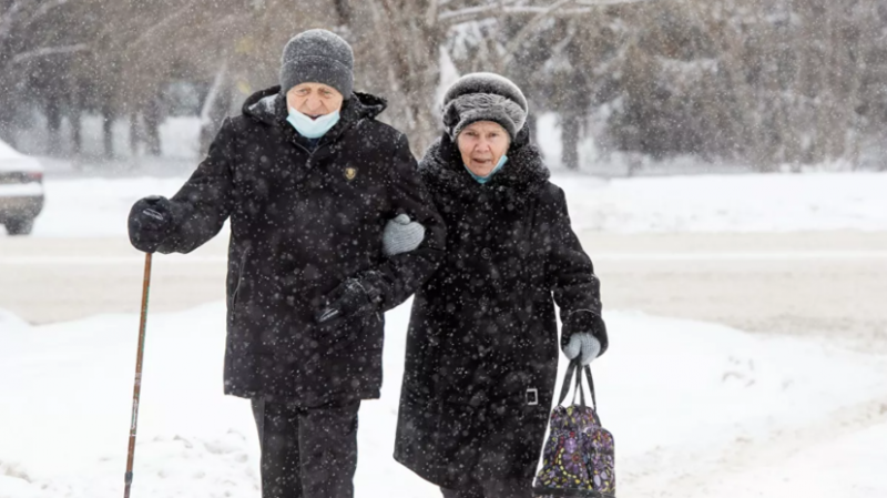 В Югре с 1 апреля самоизоляция для пожилых и беременных станет добровольной