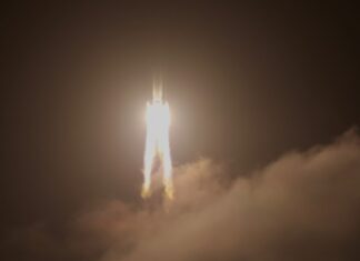 В КНР провели успешный запуск ракеты нового поколения «Чанчжэн-7А»