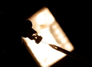 В парламенте Швеции подняли вопрос о возможности закупок российской вакцины против COVID-19