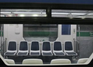 В Петербурге третью линию метро открыли для пассажиров после ЧП