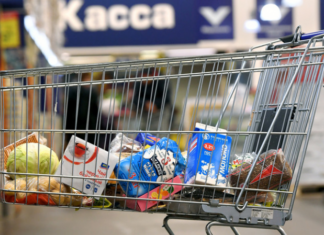 В России вводят постоянный мониторинг цен на основные товары и услуги