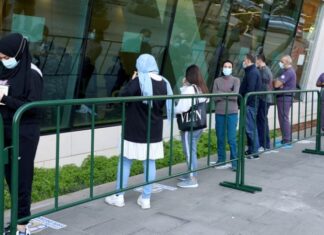 Во Франции за сутки зафиксировали более четырёх тысяч случаев COVID-19