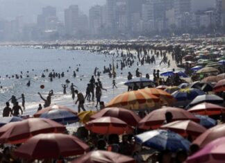 За сутки в Бразилии выявили более 35 тысяч случаев коронавируса