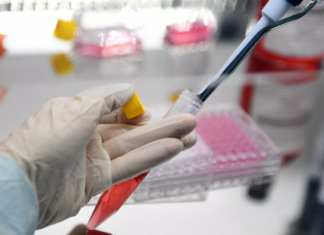 ФМБА за год получило десять патентов на препараты от коронавируса