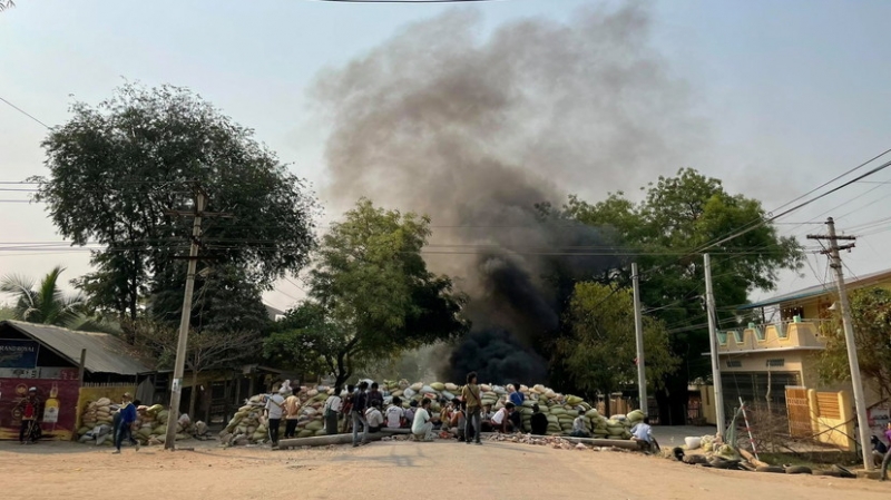 Франция анонсировала введение экономических санкций против Мьянмы со стороны ЕС