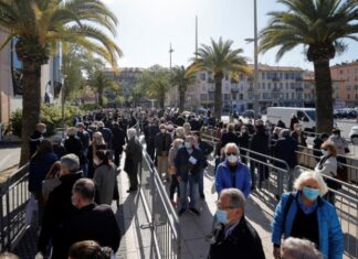 Глава Минздрава Франции рассказал о ходе вакцинации от коронавируса