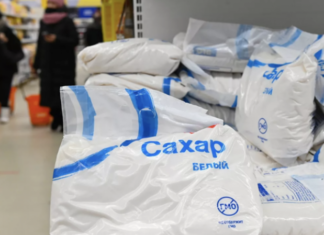 Кабмин выделил 9 млрд рублей производителям масла и сахара