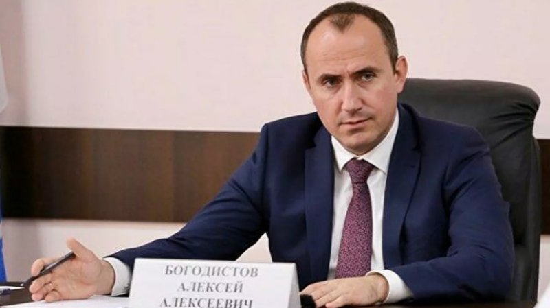 Мэр Геленджика сообщил об обысках у его заместителей и помощника