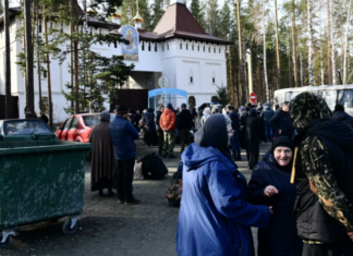 Монахинь из Среднеуральского монастыря расселят во временные жилища