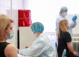 На Украине рассказали о ходе кампании по вакцинации населения