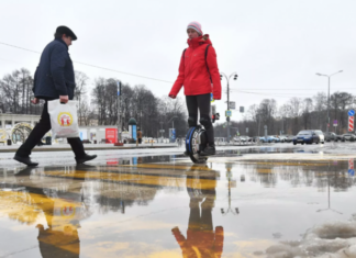 Опрос показал отношение россиян к идее сделать 12 апреля выходным