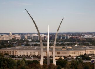 Пентагон не подтвердил сообщения об отправке кораблей в Чёрное море