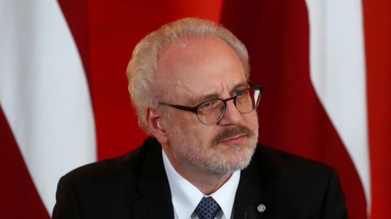 Президент Латвии попал в ДТП