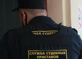 Приставы начали выселять жителей Среднеуральского монастыря