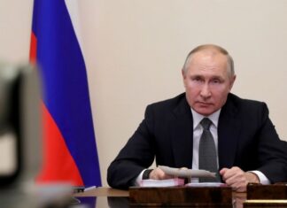 Путин подписал закон о штрафах за публикацию СМИ-иноагента без указания статуса