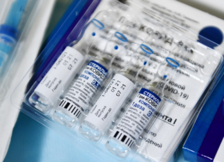 РФПИ: эффективность вакцины «Спутник V» достигает 97,6%