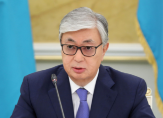 Токаев заявил о риске перегрузки системы здравоохранения Казахстана