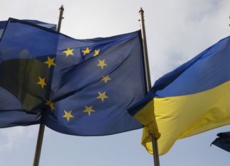 Украина решила сотрудничать с ЕК по паспортам об иммунитете к COVID-19