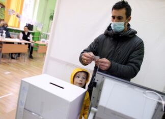 В Болгарии завершилось голосование на парламентских выборах