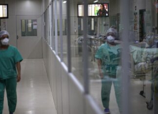 В Бразилии за сутки выявили более 72 тысяч случаев коронавируса