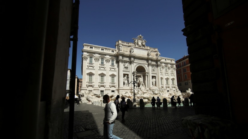 В Италии за сутки умерли более 700 человек из-за COVID-19