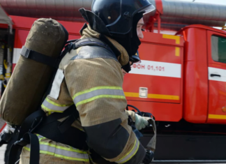 В Люберцах на складе бытовой химии произошёл пожар