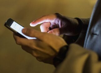 В России начался эксперимент по авторизации в соцсетях через «Госуслуги»