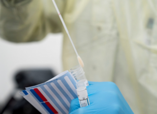 В России за сутки выявили 9150 случаев коронавируса