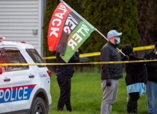 В США полицейский застрелил темнокожую 16-летнюю девушку