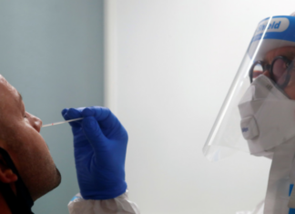 В Турции за сутки выявили более 61 тысячи случаев коронавируса