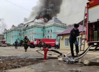 Врачи успешно провели операцию во время пожара в кардиоцентре в Благовещенске