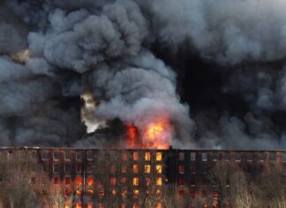 Замгендиректора Невской мануфактуры арестован по делу о пожаре