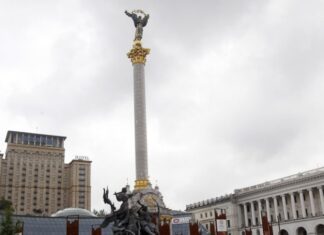 Зеленский ввёл в действие санкции против Россотрудничества и ряда компаний