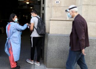 Число случаев коронавируса в Аргентине достигло 3 071 496