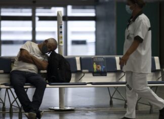 Эксперт назвал Бразилию «коронавирусной лабораторией»