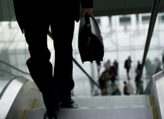 ЕП профинансирует программы для молодых политических лидеров из России