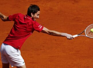 Медведев поднялся на вторую строчку в обновлённом рейтинге ATP