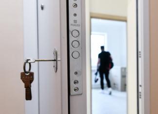 Названы товары с самым высоким спросом в преддверии майских праздников