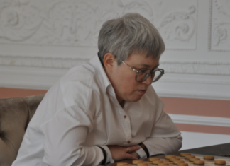 Россиянка Тансыккужина защитила титул чемпионки мира по шашкам