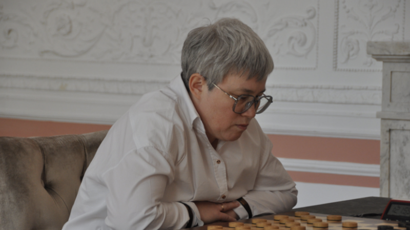 Россиянка Тансыккужина защитила титул чемпионки мира по шашкам